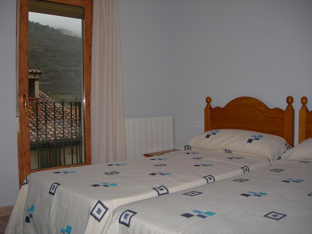 Apartamentos Turisticos Rosario Camarena de la Sierra Exterior foto